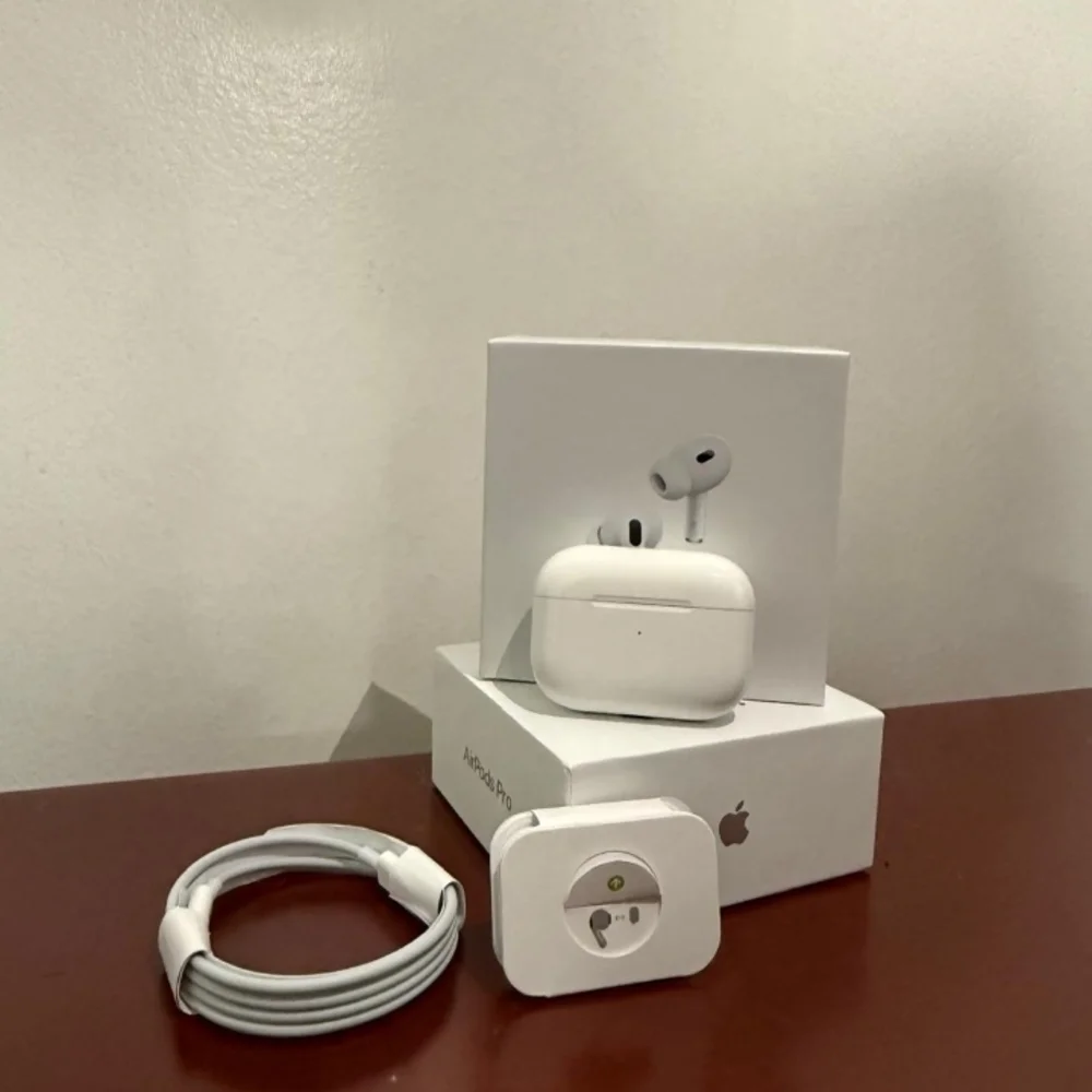 Apple AirPods Pro with Charging Case - White